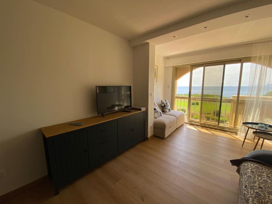 Apartamento Sea-View - Wifi - Parking Six-Fours-les-Plages Exterior foto